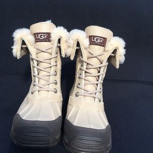 NEW UGG Australia Adirondack II Women’s Boots Sz 5